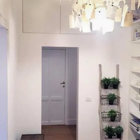 Spanish Step Rooftop Boutique Holiday home